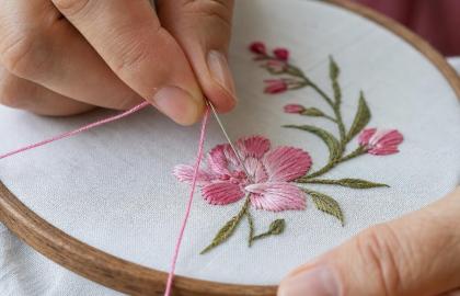 Điều gì tạo nên giá trị của một sản phẩm thêu tay thủ công?